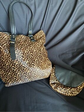 Ash Domino Leopard Print Tote & Clutch Set - Black Trim